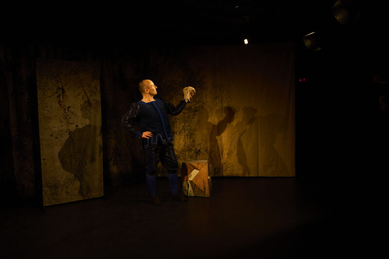 Ny Søjle A-overenskomst: Et vigtigt skridt for scenekunstnere